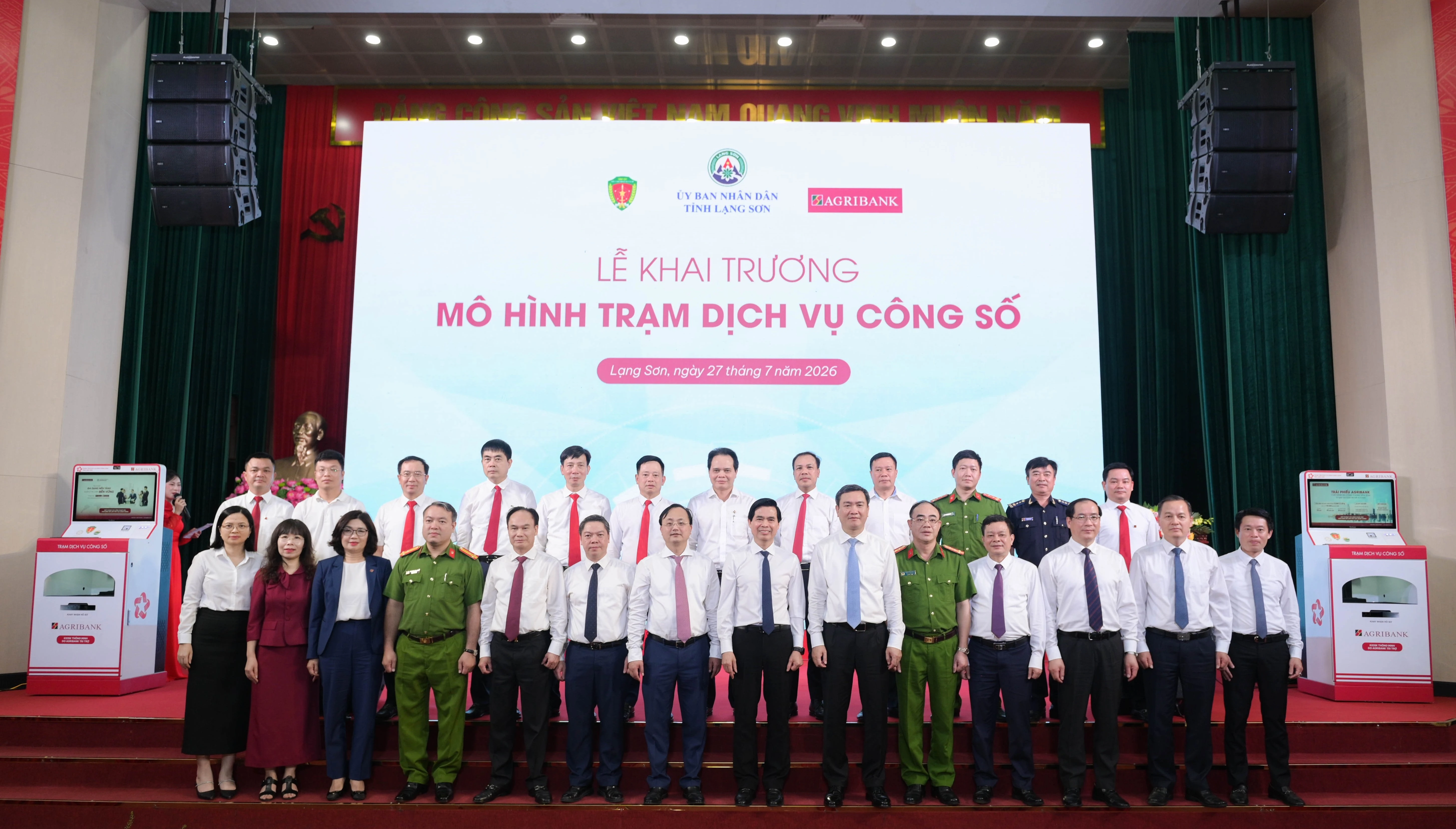 Agribank đồng hành cùng tỉnh Lạng Sơn ra mắt Trạm dịch vụ công số: Ứng dụng công nghệ trong cải cách hành chính, xây dựng thế hệ “công dân số”